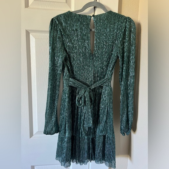 Women’s green metallic TRIXXI dress. Size M. Great condition - Picture 4 of 5